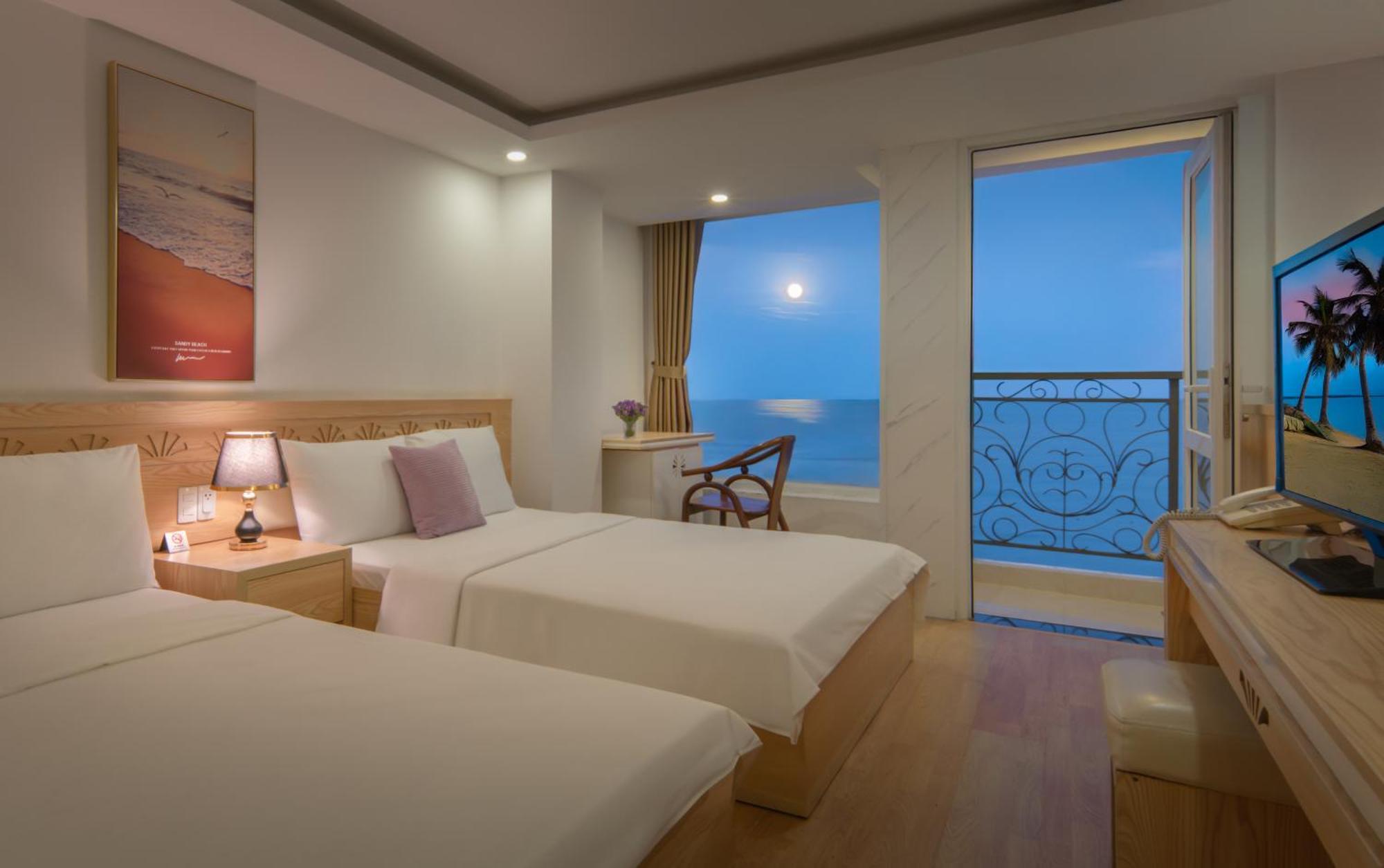 Nang Vang Hotel Nha Trang Exterior photo